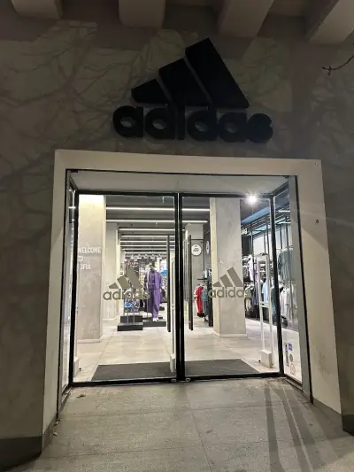 Адидас