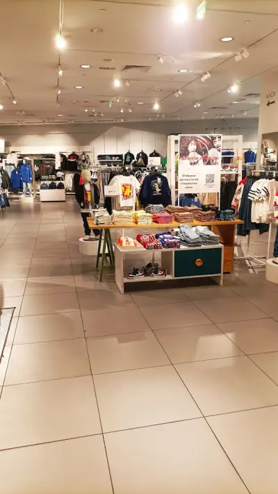 H&M