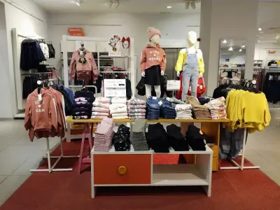 H&M