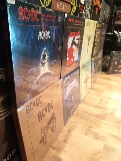 Rebel Store