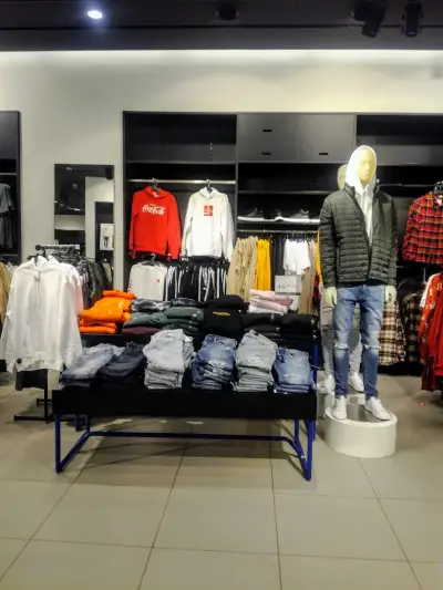 H&M