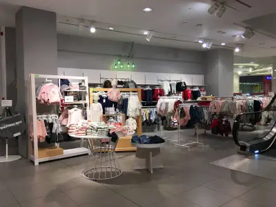 H&M