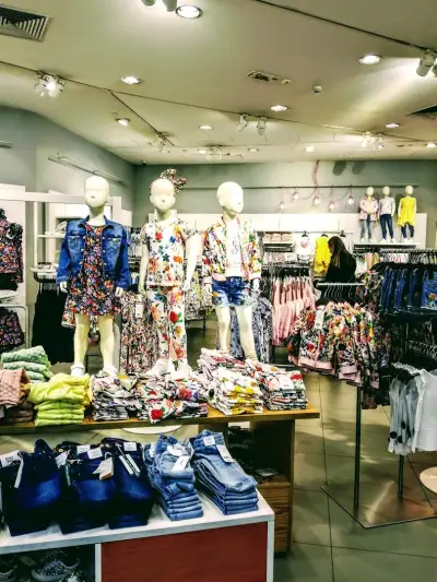 H&M