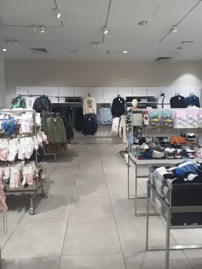 H&M