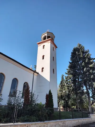 Храм „Света Троица“