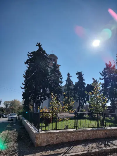 Храм „Света Троица“