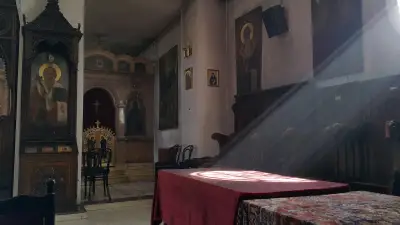 Храм „Свети Свети Апостоли Петър и Павел“
