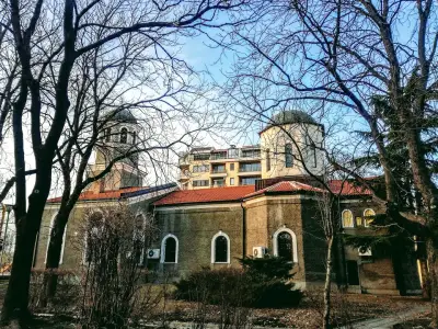 храм „Света Богородица - Животворен Източник“