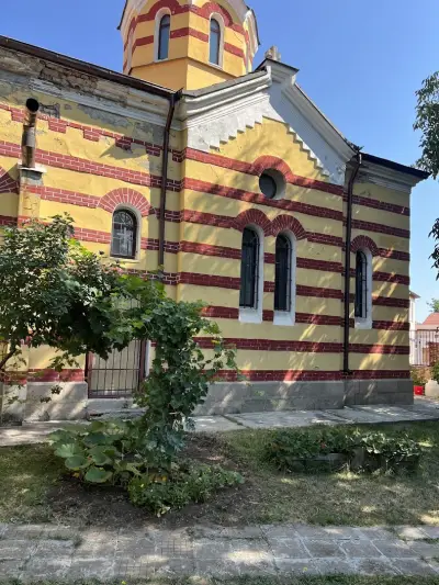 Храм „Света Рождество Богородично“