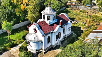 Храм "Св. Николай Мирликийски Чудотворец"