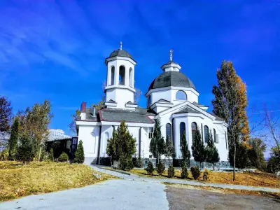 Храм "Преподобни Наум Охридски Чудотворец"