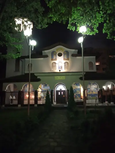 Храм „Свети Дух“