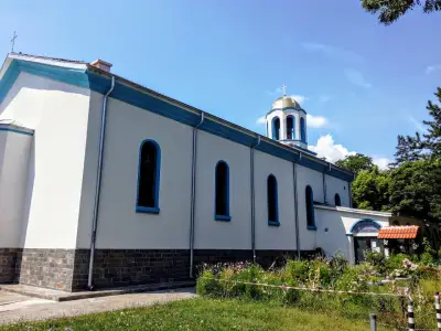 храм „Света Троица“
