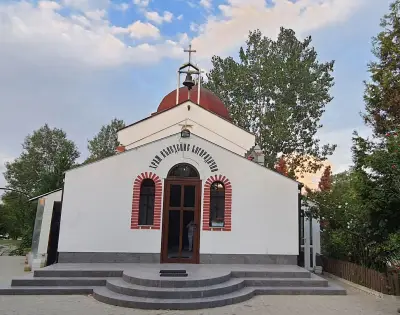 Храм „Въведение Богородично“