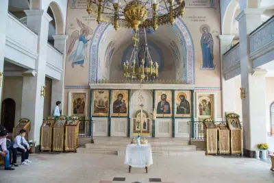 Катедрален храм „Успение на Пресвета Богородица“