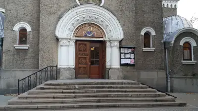 Храм „Покров Богородичен“
