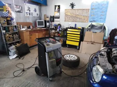 LS AUTO & MOTO SERVICE LTD