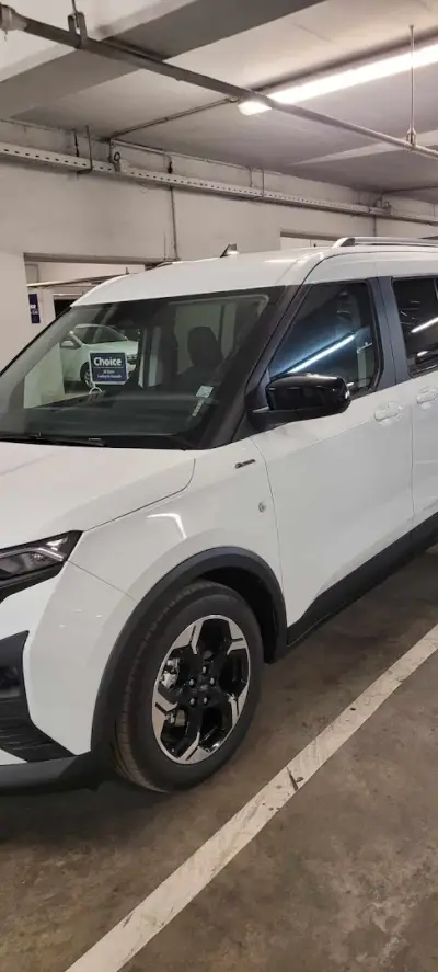 MOTO-PFOHE Rent a Car