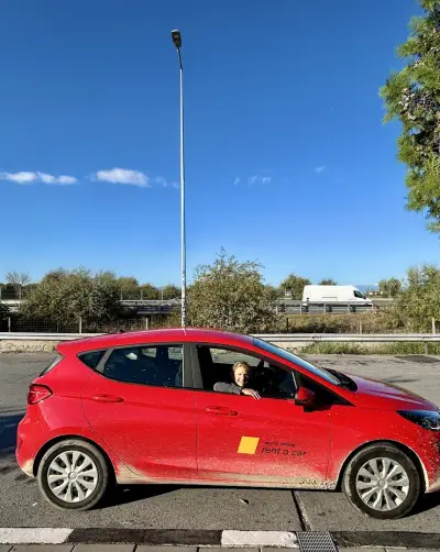 MOTO-PFOHE Rent a Car