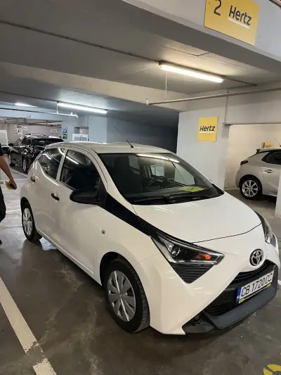 Hertz Car Rental - Sofia Airport