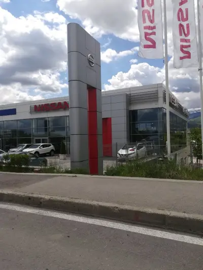 Еспас Ауто, ОТОРИЗИРАН СЕРВИЗ RENAULT И DACIA