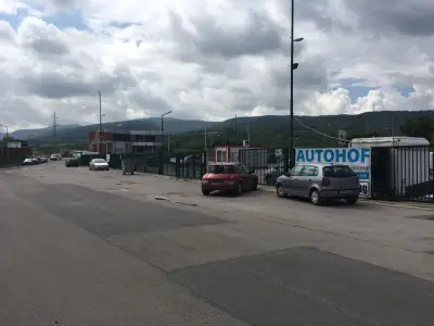 АУТОХОФ - АВТОМОБИЛИ ВЪРНАТИ ОТ ЛИЗИНГ