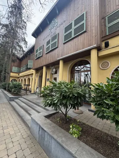Ресторант VILLA VICTORIA Ловен парк