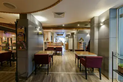 Green Deli Cafe