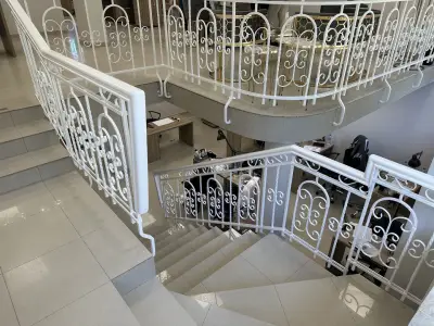 MASTER BEAUTY HUB Академия за маникюристи
