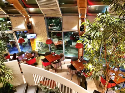 Happy Bar & Grill Lozenets