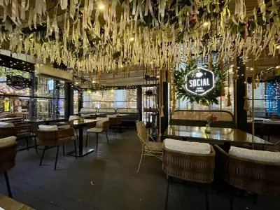 Social Cafe, Bar & Kitchen