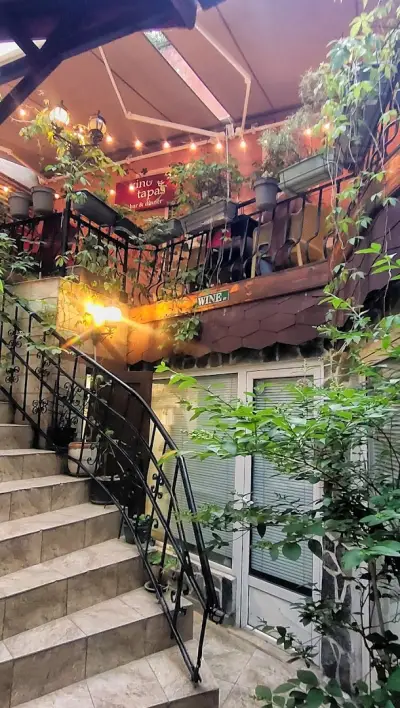 Vino & Tapas