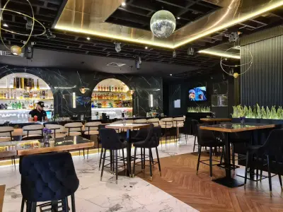 Largo Bar & Diner