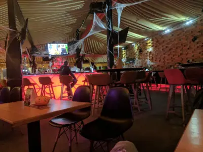 Umbrella Bar