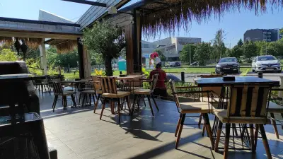 Umbrella Bar