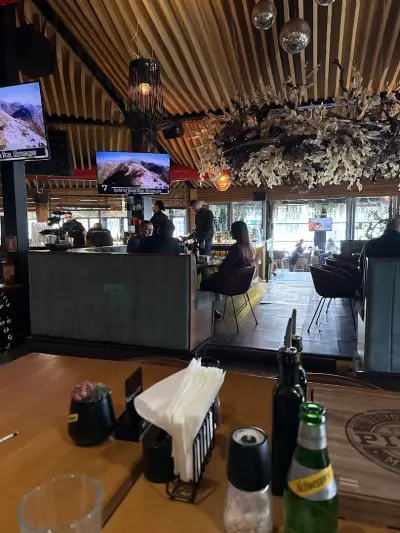 Umbrella Bar