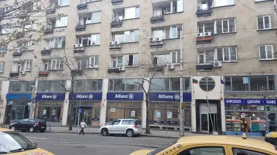 Застрахователен офис на Алианц България