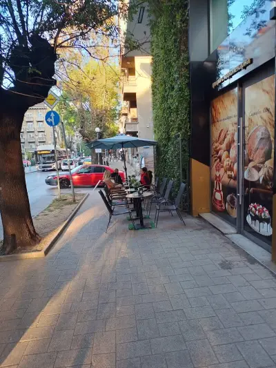 Костис Гръцка Сладкопекарна