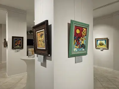 Contrast Gallery / Галерия Контраст
