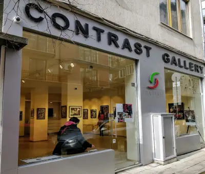 Contrast Gallery / Галерия Контраст