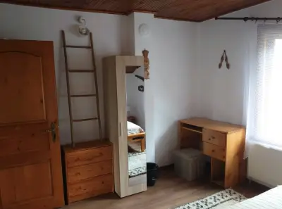 Каменска къща