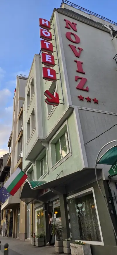 Noviz Hotel