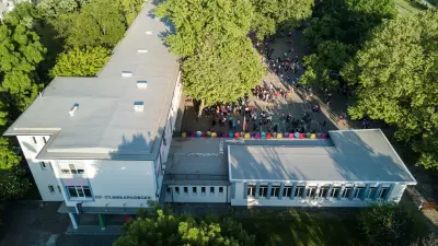 ОУ "Стоян Михайловски"