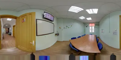 LinguaMundi Езиков Център