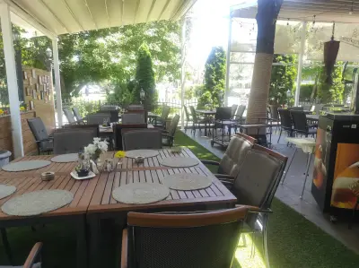 Ресторант "Porky's", град Пловдив
