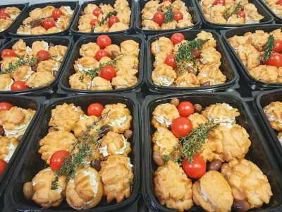 МАЩЕРКА КЕТЪРИНГ