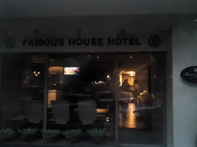 “FAMOUS HOUSE”