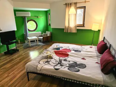 4 Rooms