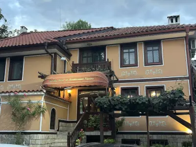 Семеен хотел на площад Ренесанс