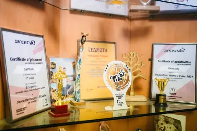 Temporadas Social Center / Темпорадас социален клуб за танци и спорт